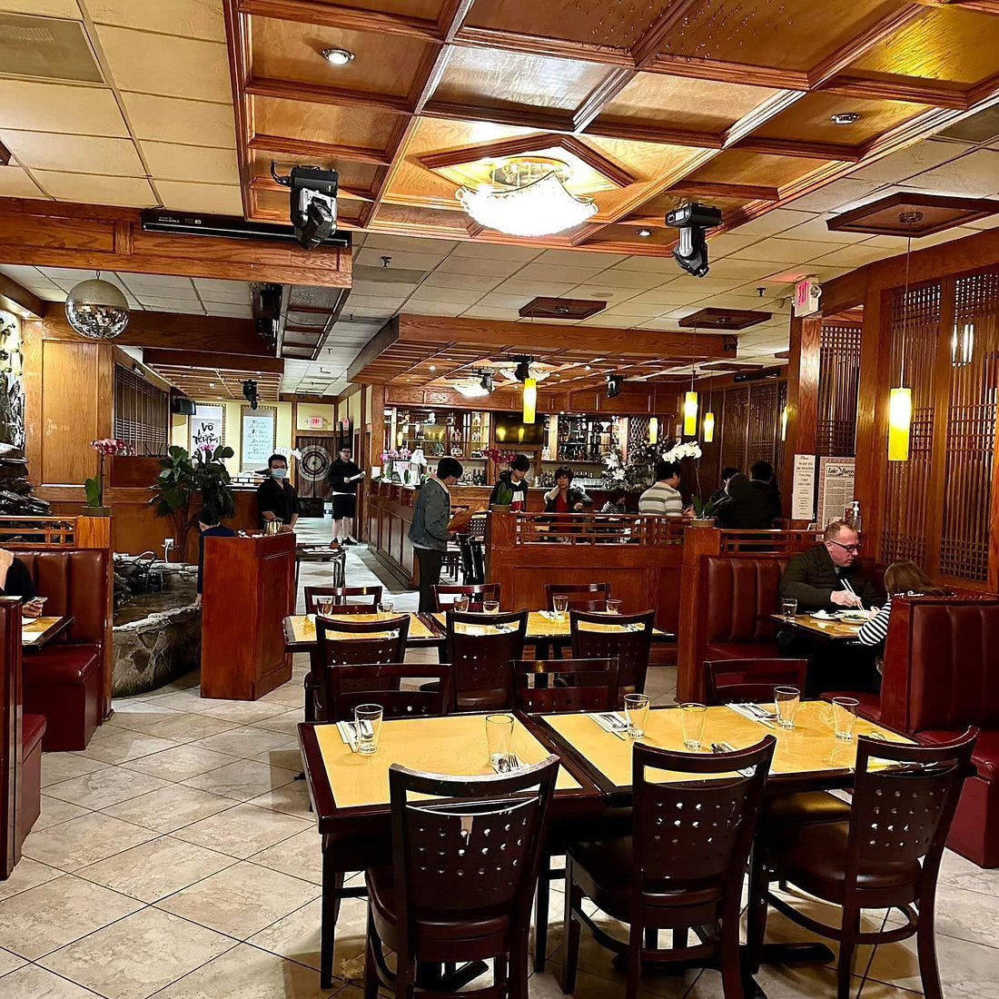 Present, Restaurant in Falls Church