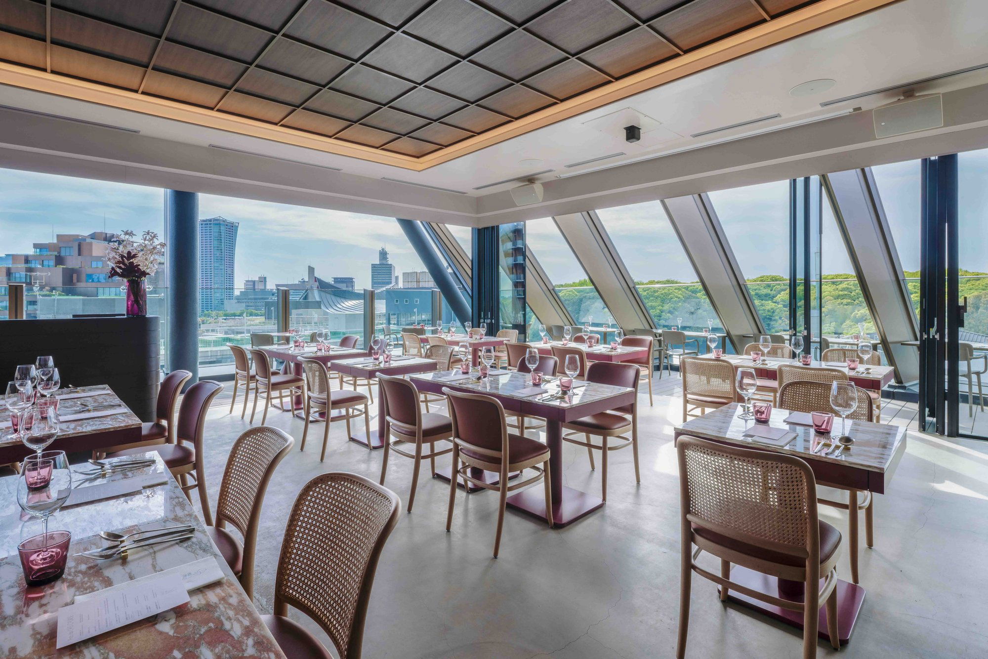 Prés de L’AS, Restaurant in Tokyo