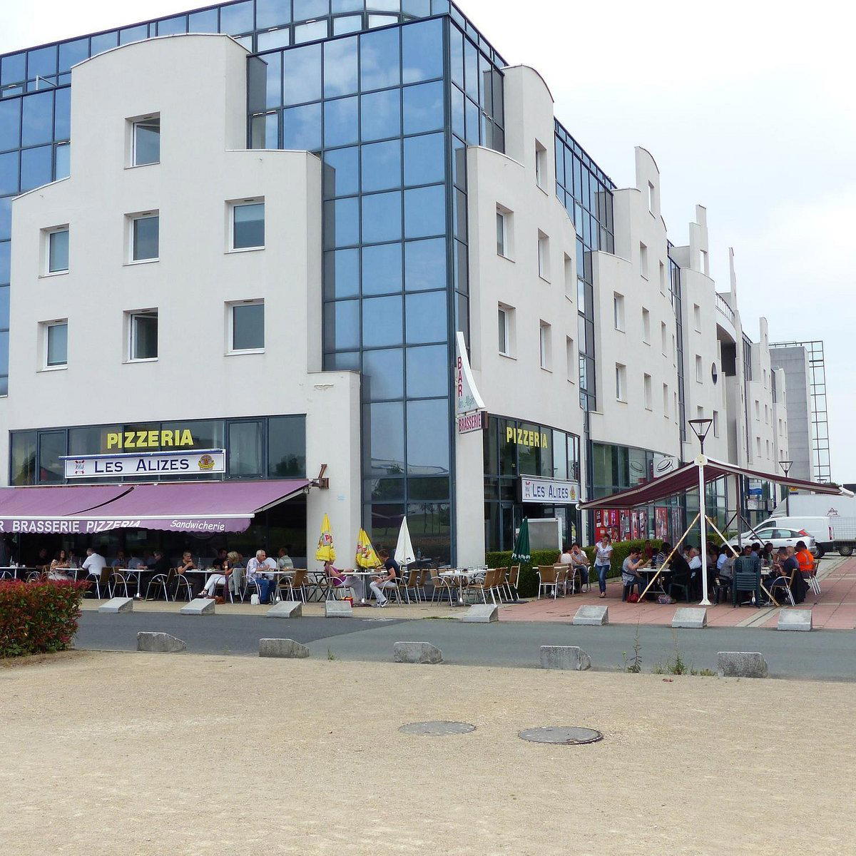 Les Alizés restaurant in Les Ecarts, France