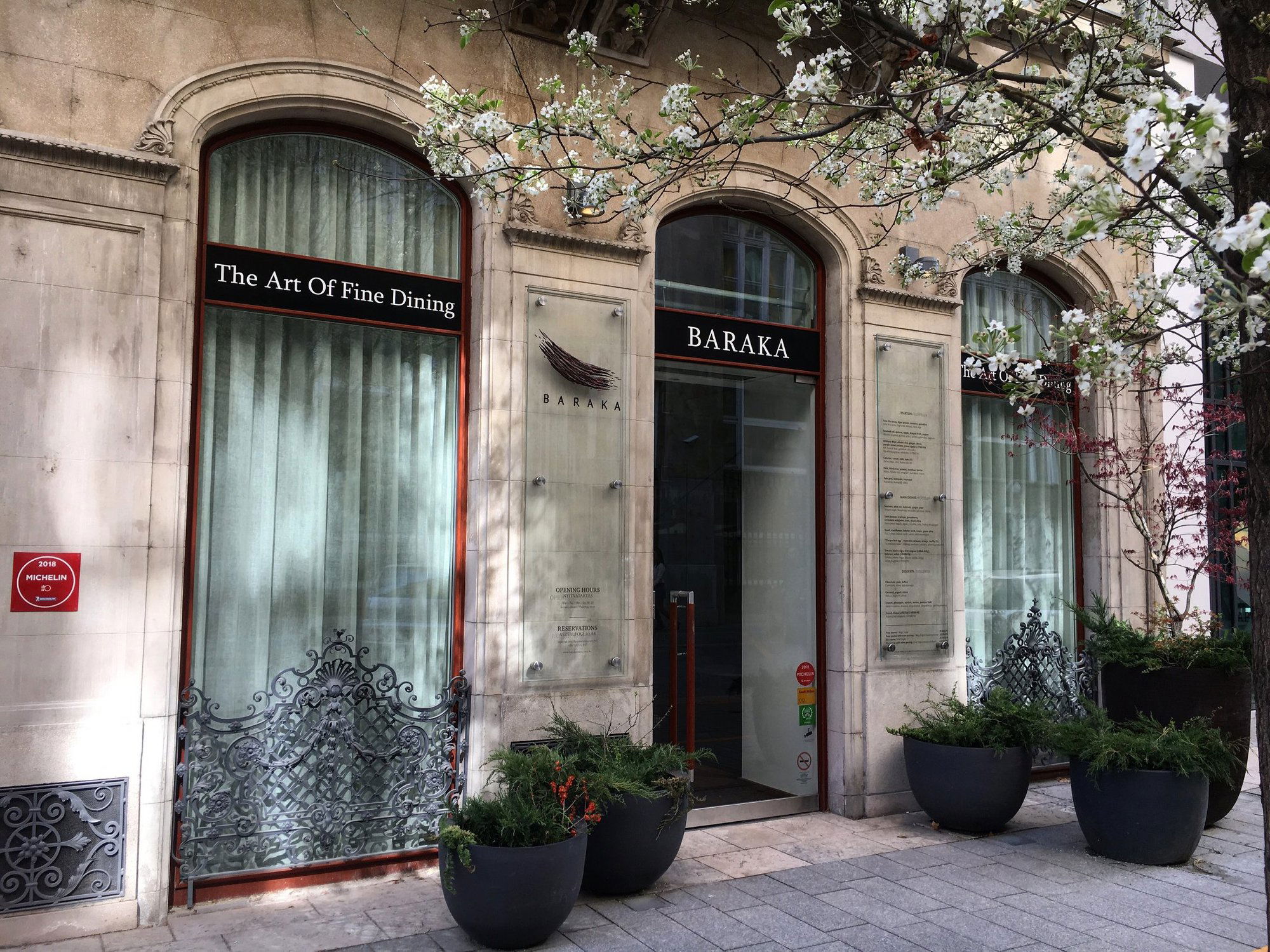Baraka Restaurant, Restaurant in Budapest