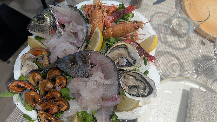 Pescheria Nautilas Ostuni restaurant in Ostuni, Italy