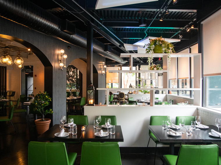 Tre Vele, Sandy Springs, United States