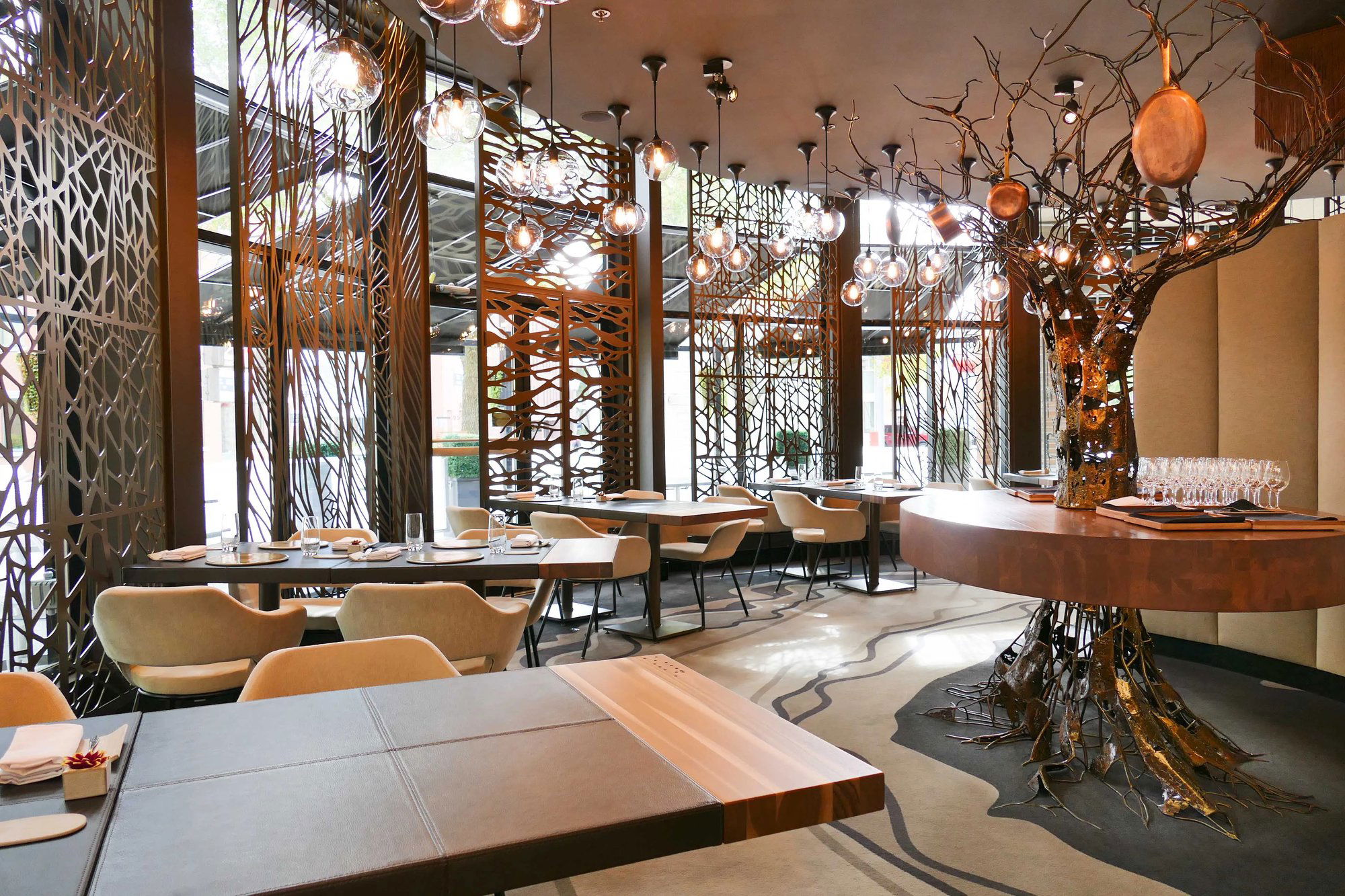 Laurie Raphaël, Restaurant in Quebec City