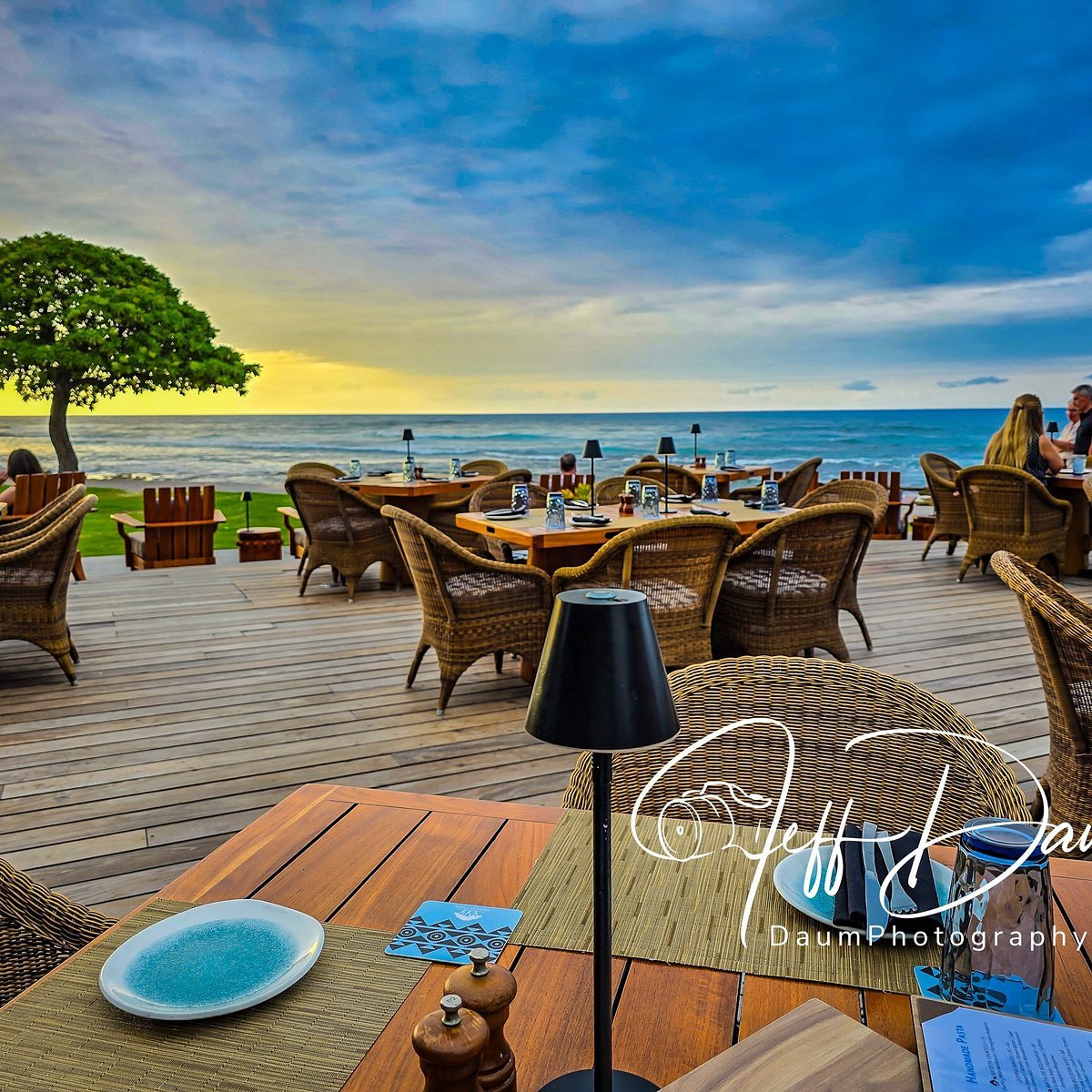 Beach Tree Restaurant & Bar