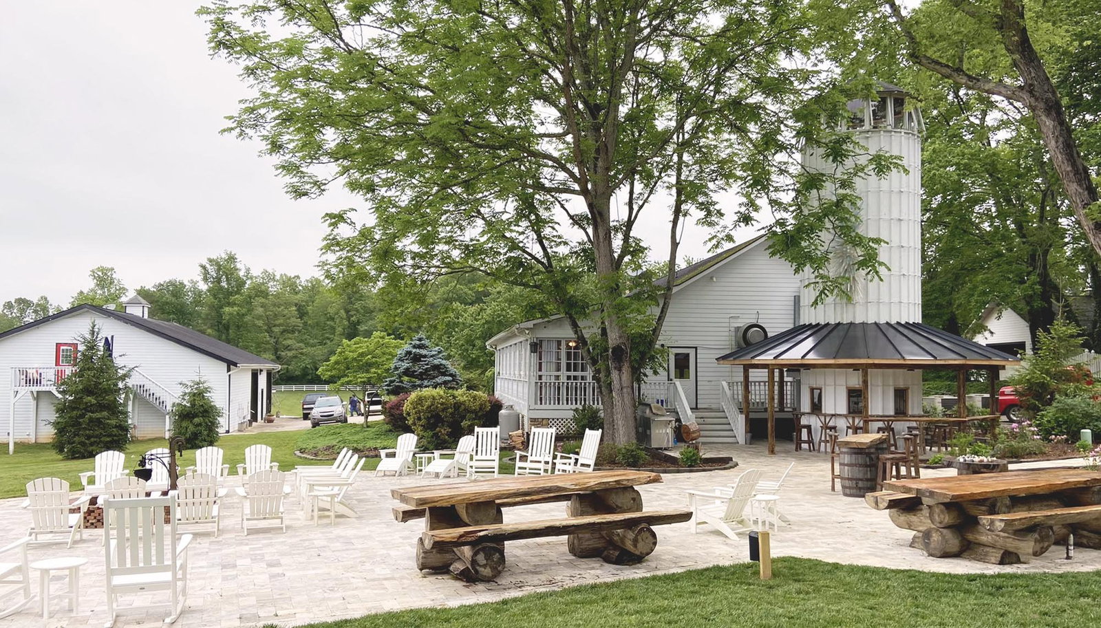 The Silo Cookhouse at The Horse Shoe Farm, Hendersonville, United States