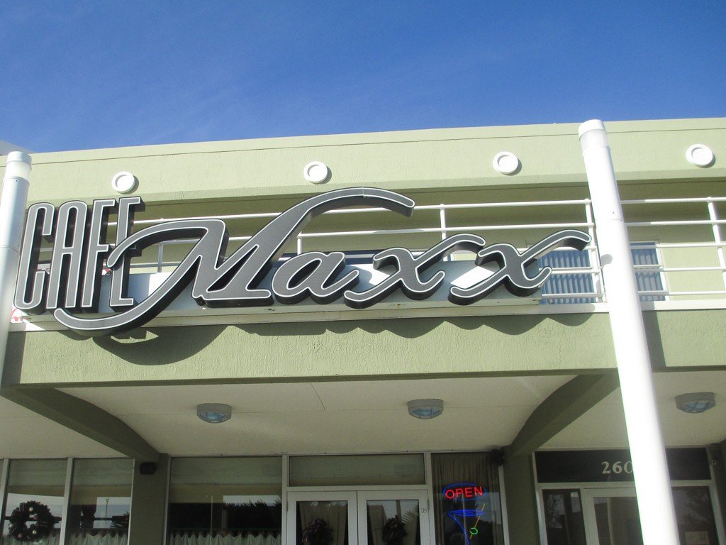 Cafe Maxx restaurant in Pompano Beach, United States