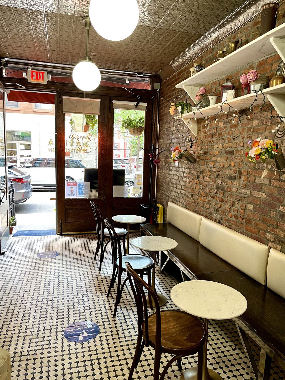 Pasteur Grill & Noodles, Restaurant in New York City