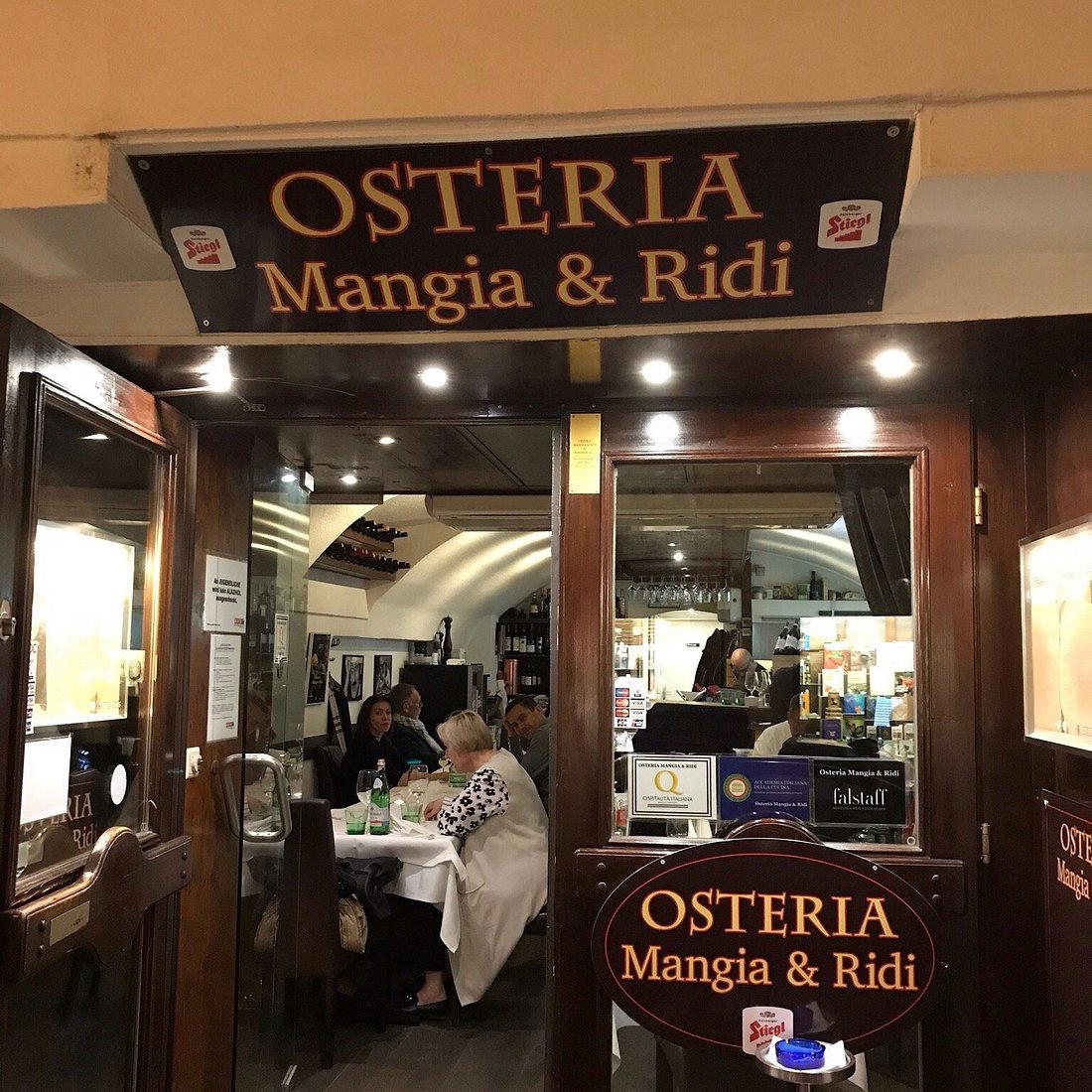 Mangia e Ridi restaurant in Vienna, Austria