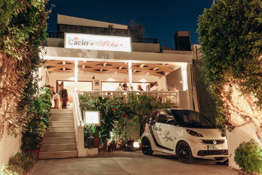 Cacio e Pepe restaurant in Thira Municipality, Greece