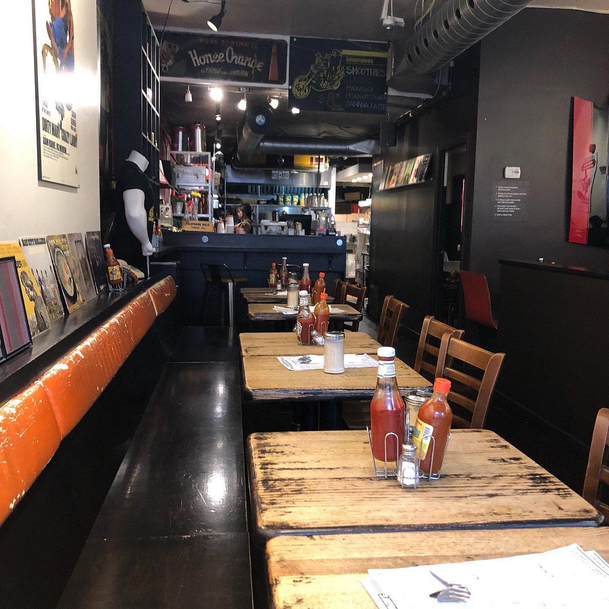 Easy Restaurant restaurant in Toronto, Canada