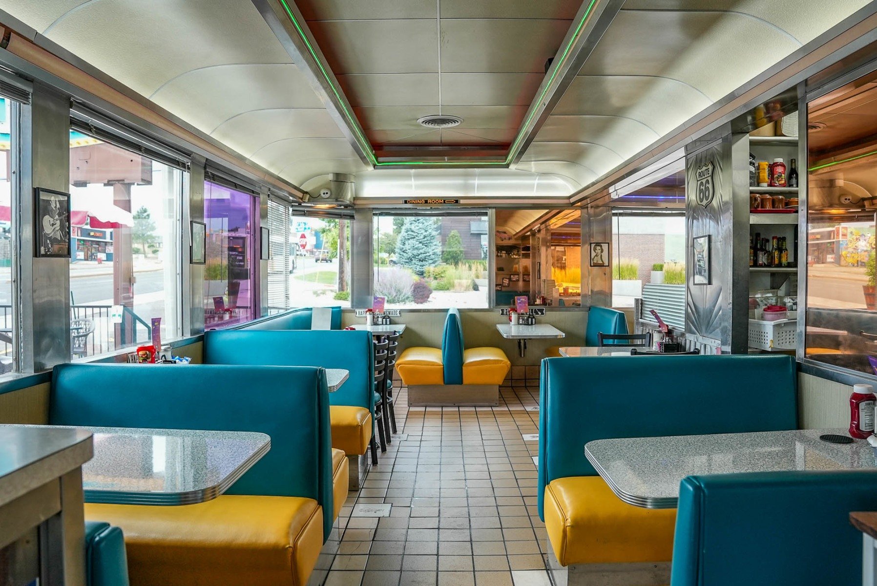 Davies Chuck Wagon Diner restaurant in Lakewood, United States