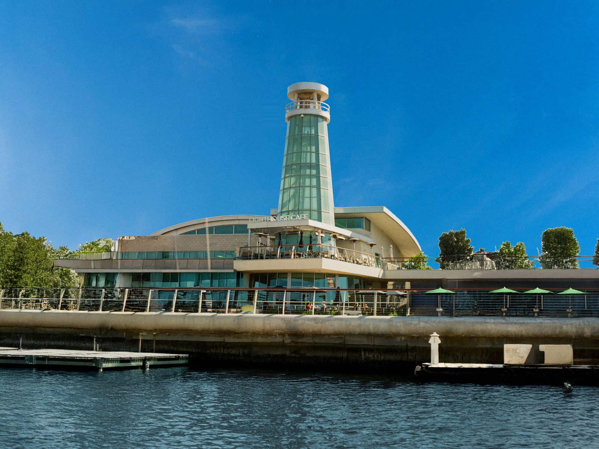 Lighthouse Cafe restaurant in Newport Beach, United States