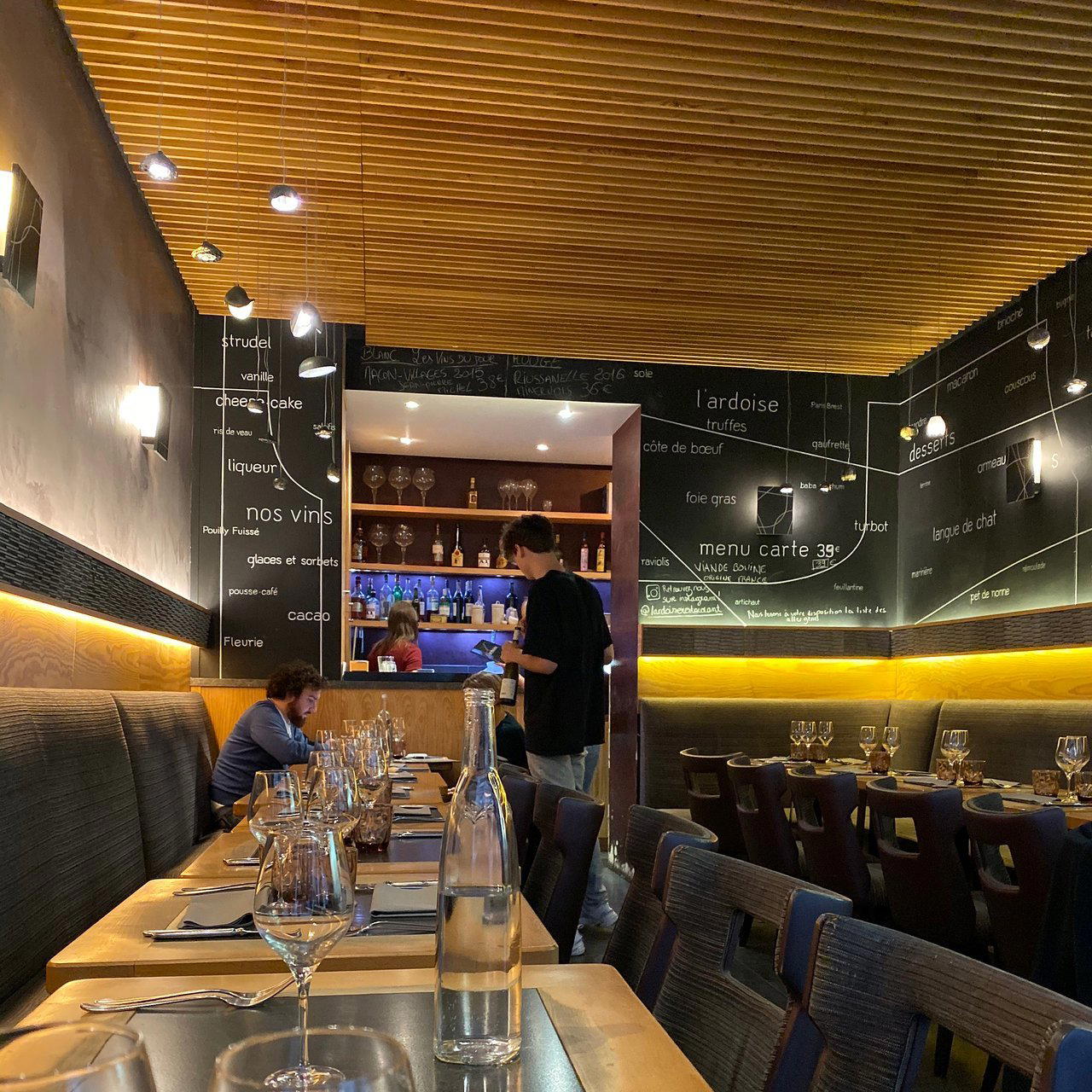 L'Ardoise restaurant in Paris, France