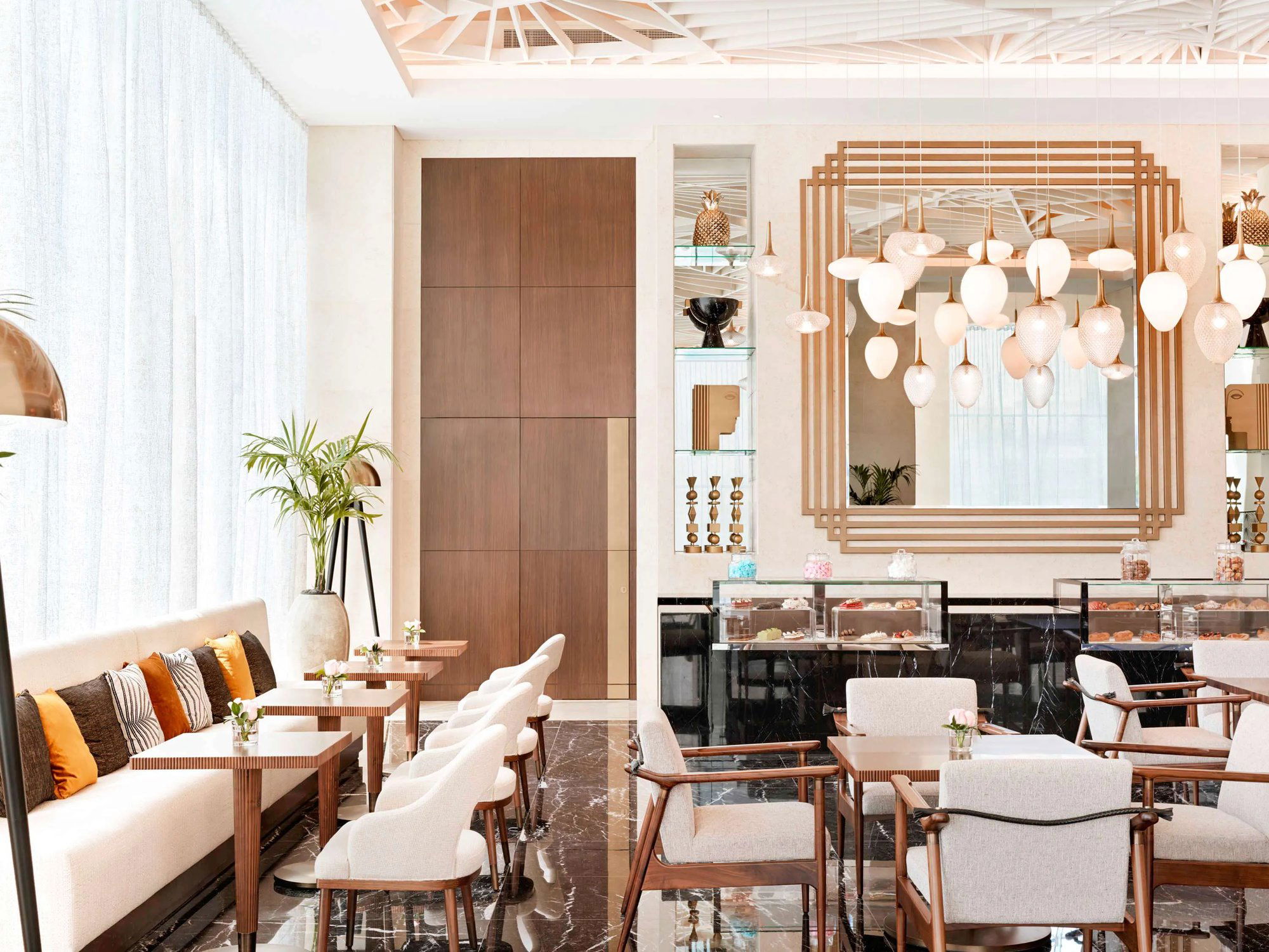 Bijou, Restaurant in Dubai