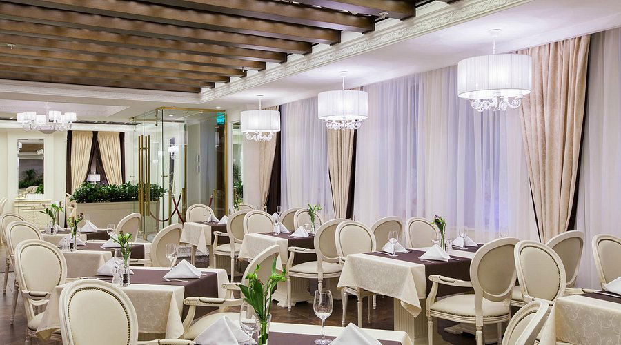 Michelangelo, Restaurant in Saint Petersburg