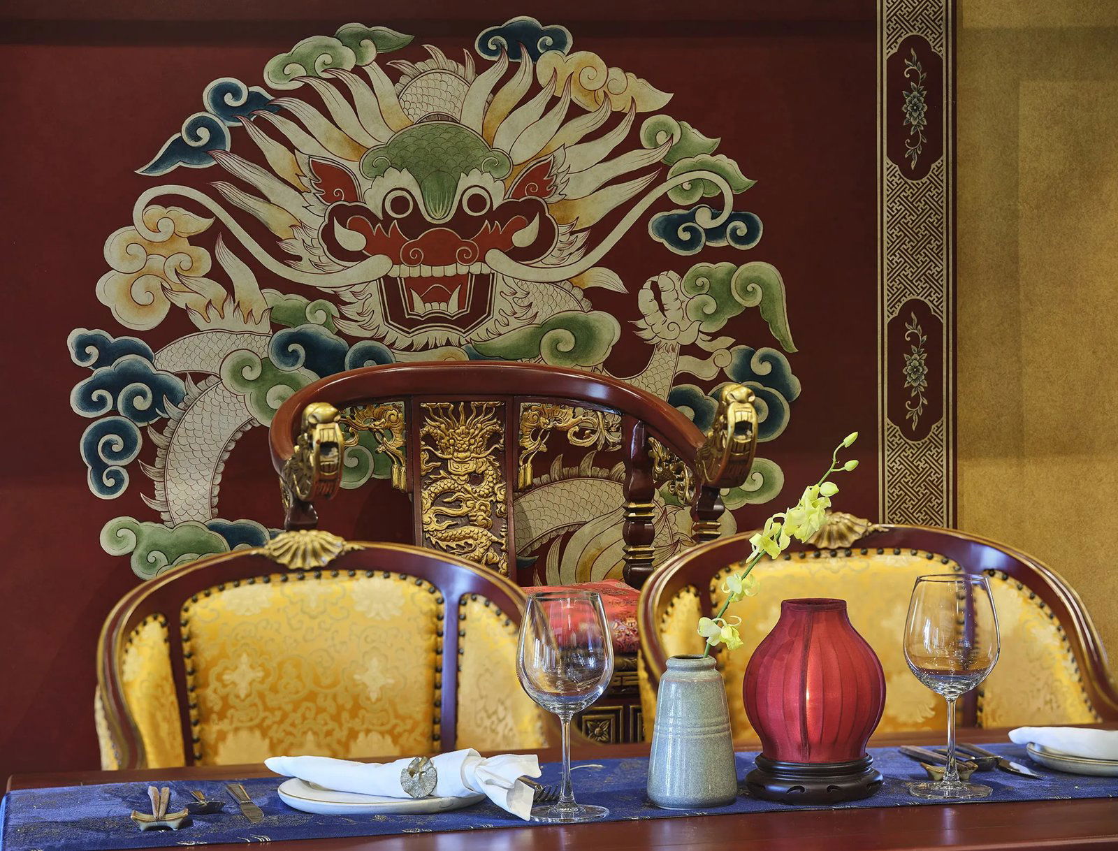 Phu Mong Private (Royal Package), Restaurant in Hue
