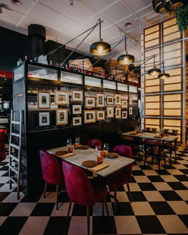 Lazzaroni Trattoria