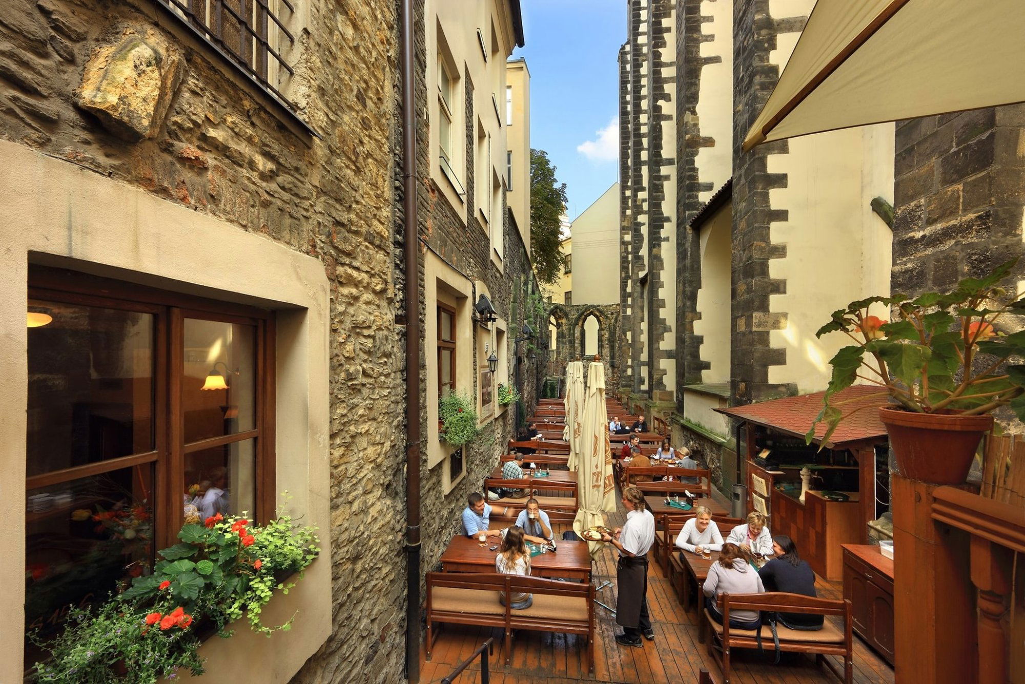 U Pinkasù, Restaurant in Prague