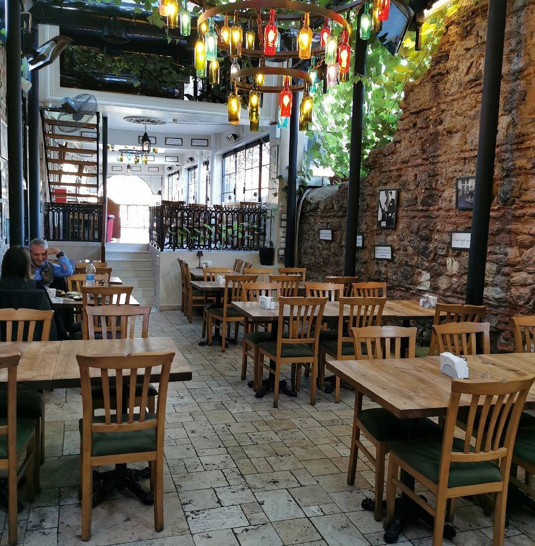 Agora Meyhanesi 1890, Restaurant in Istanbul