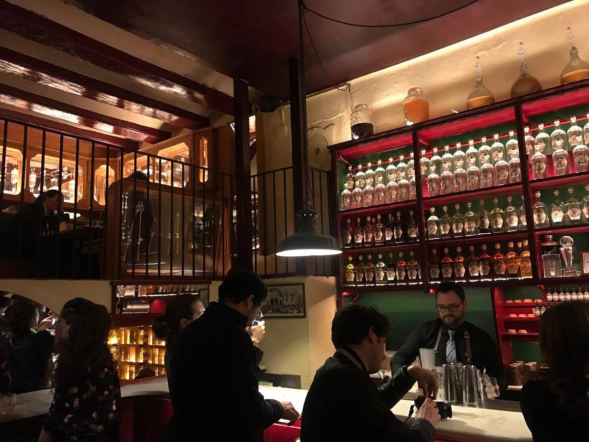 Dr Stravinsky restaurant in Barcelona, Spain