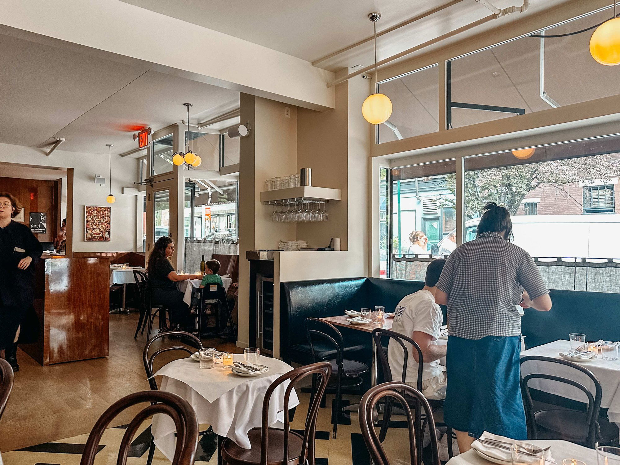Lonnies, Restaurant in New York City