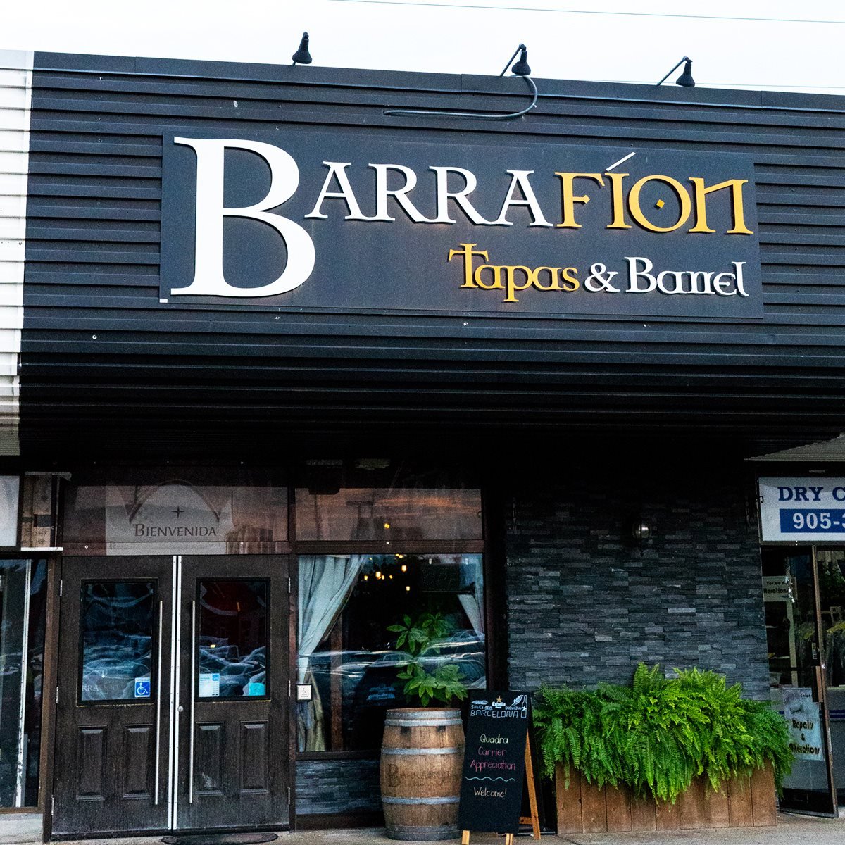 Barra Fion restaurant in Burlington, Canada