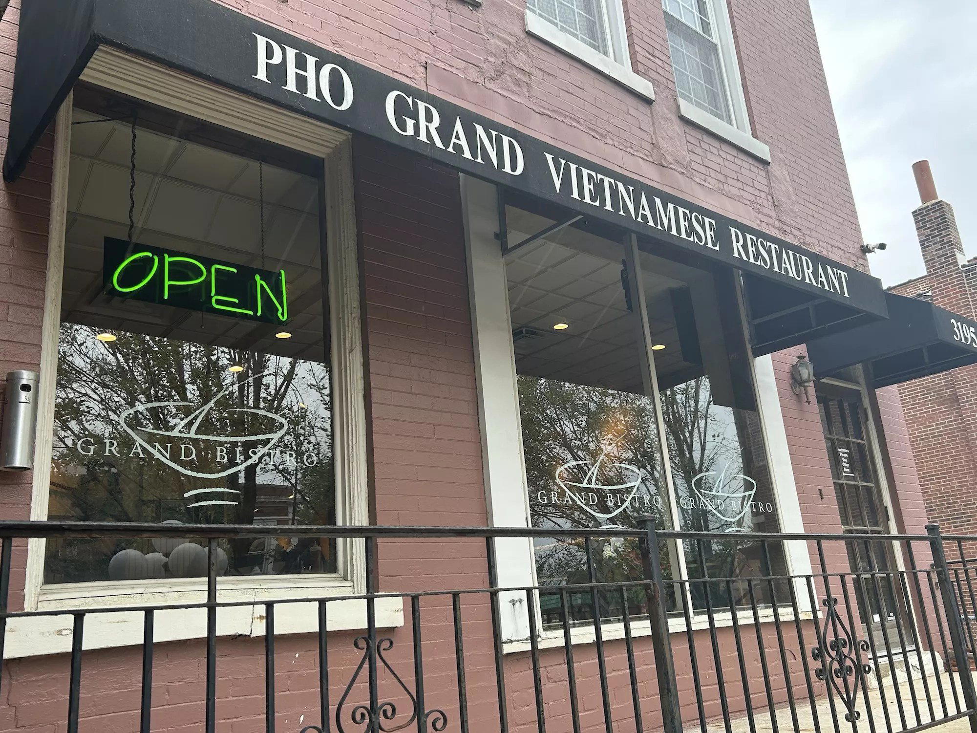 Grand Bistro Vietnamese Restaurant restaurant in St Louis, United States