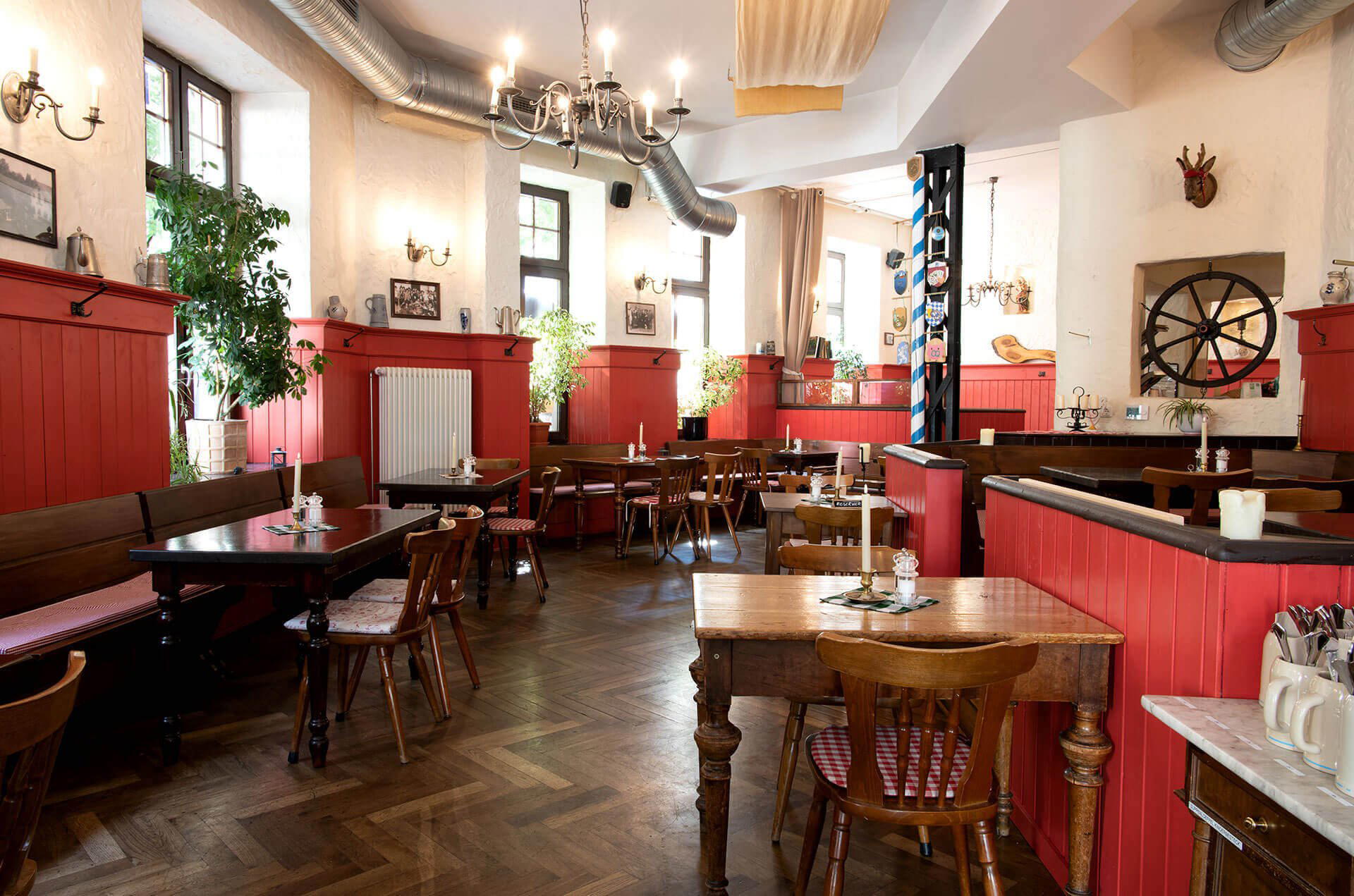 Klinglwirt restaurant in Munich, Germany