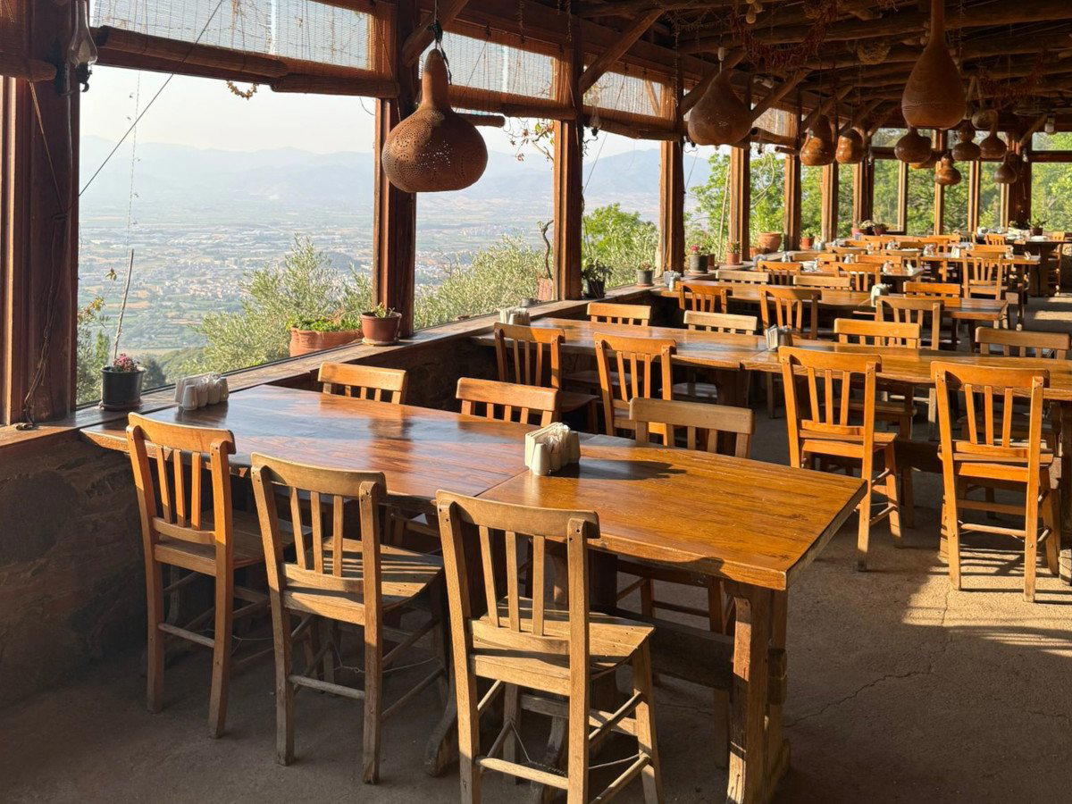 Kaplan Dağ Restoran, Tire, Turkey