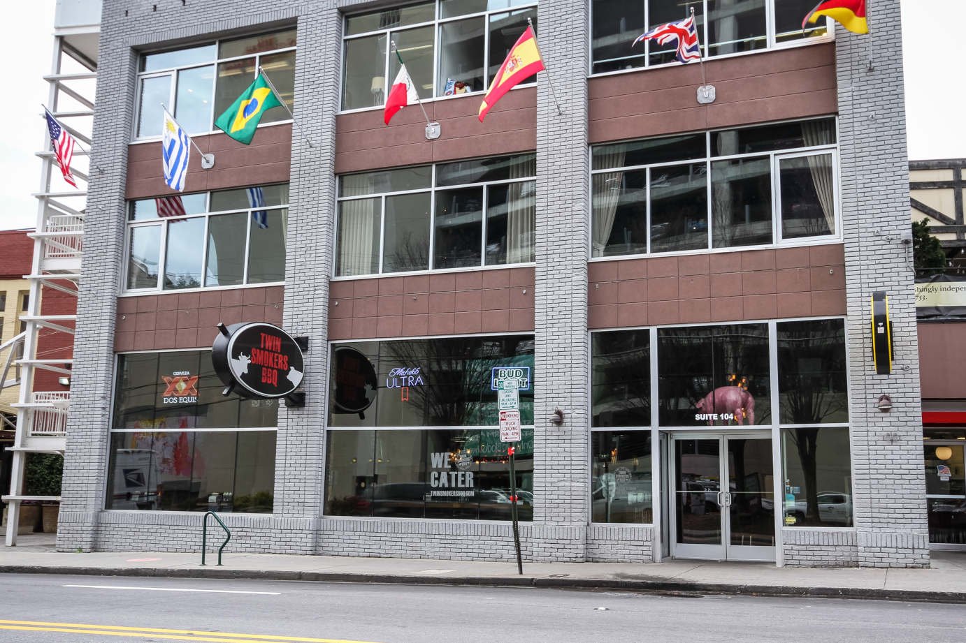 Twin Smokers BBQ restaurant in Atlanta, United States