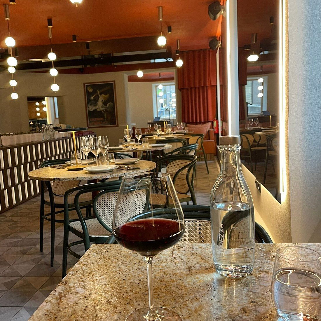 SMOR SMØR modern bistro, Restaurant in Riga