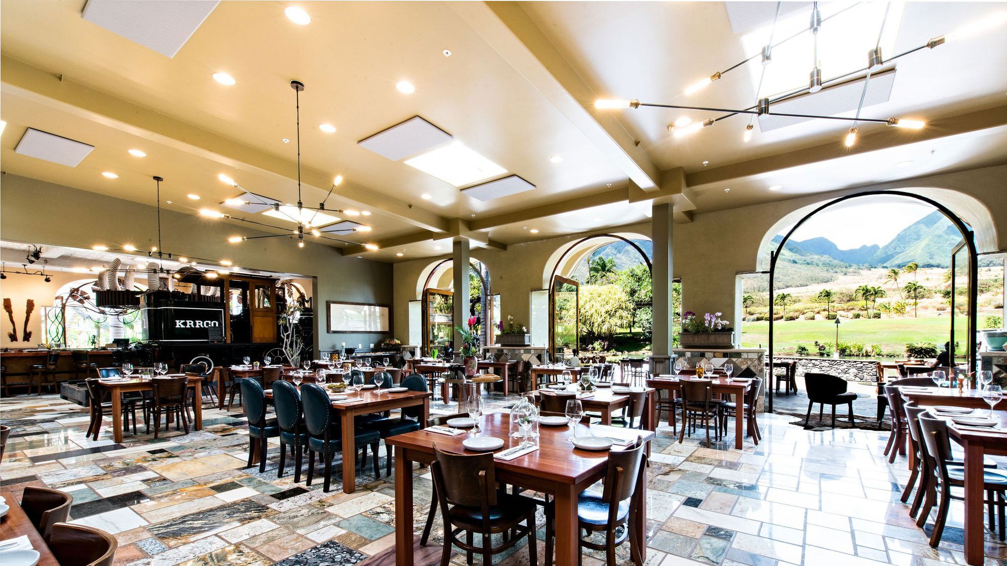 The Mill House, Restaurant in Waikapu