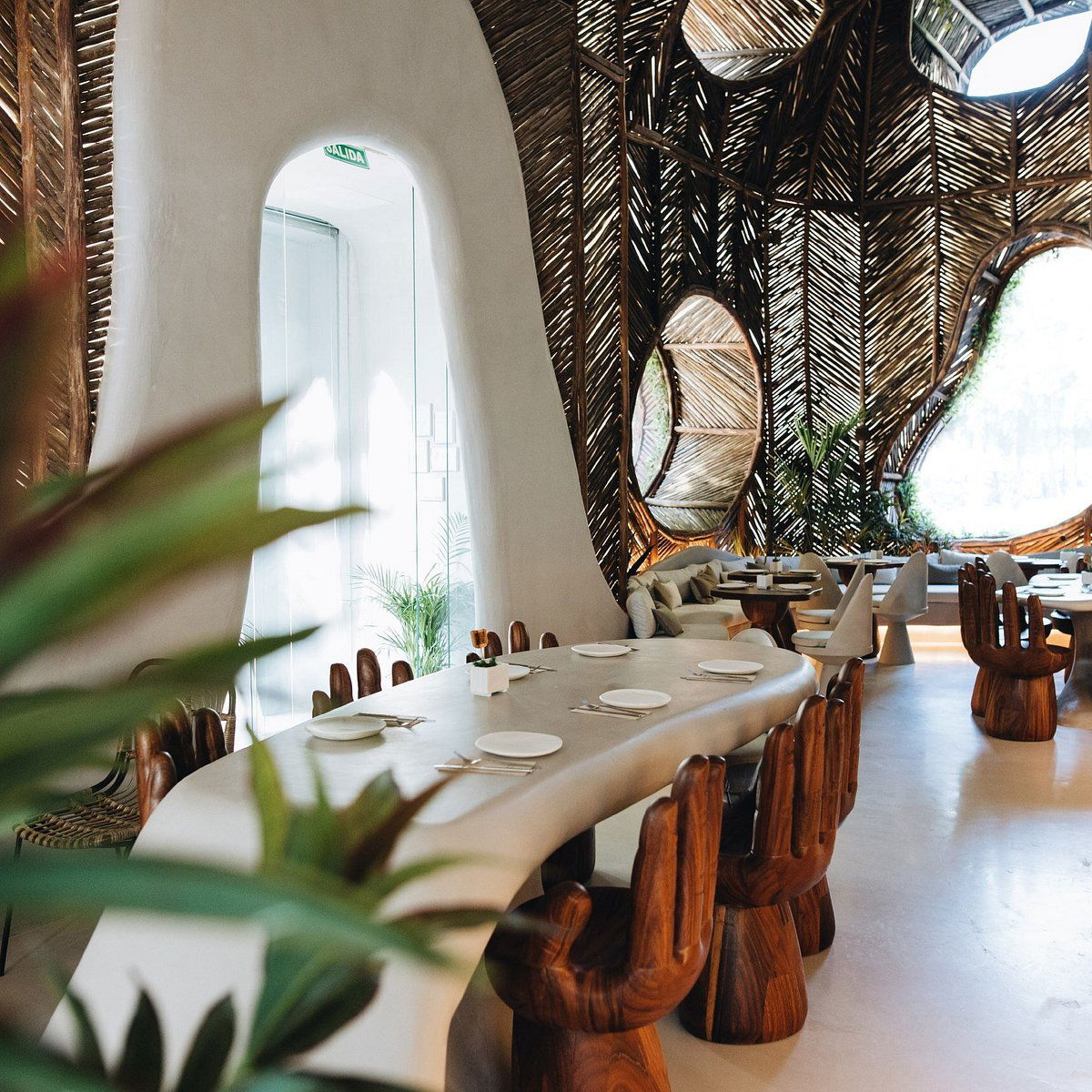 Begin: Origen, Restaurant in València