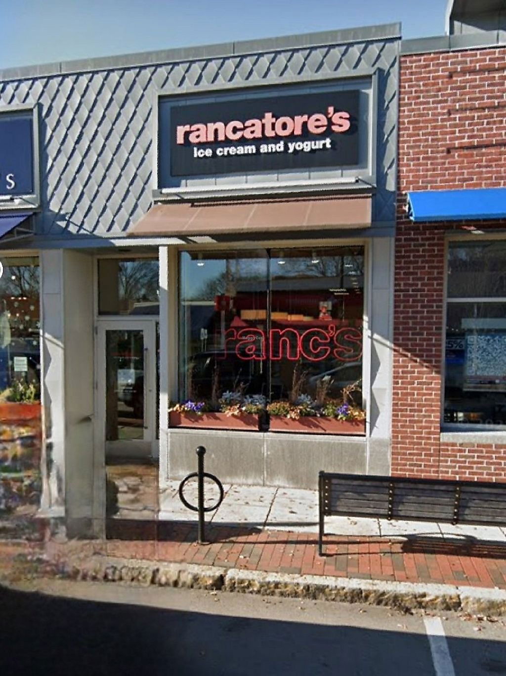 rancatore's ice cream & yogurt, Restaurant in Belmont