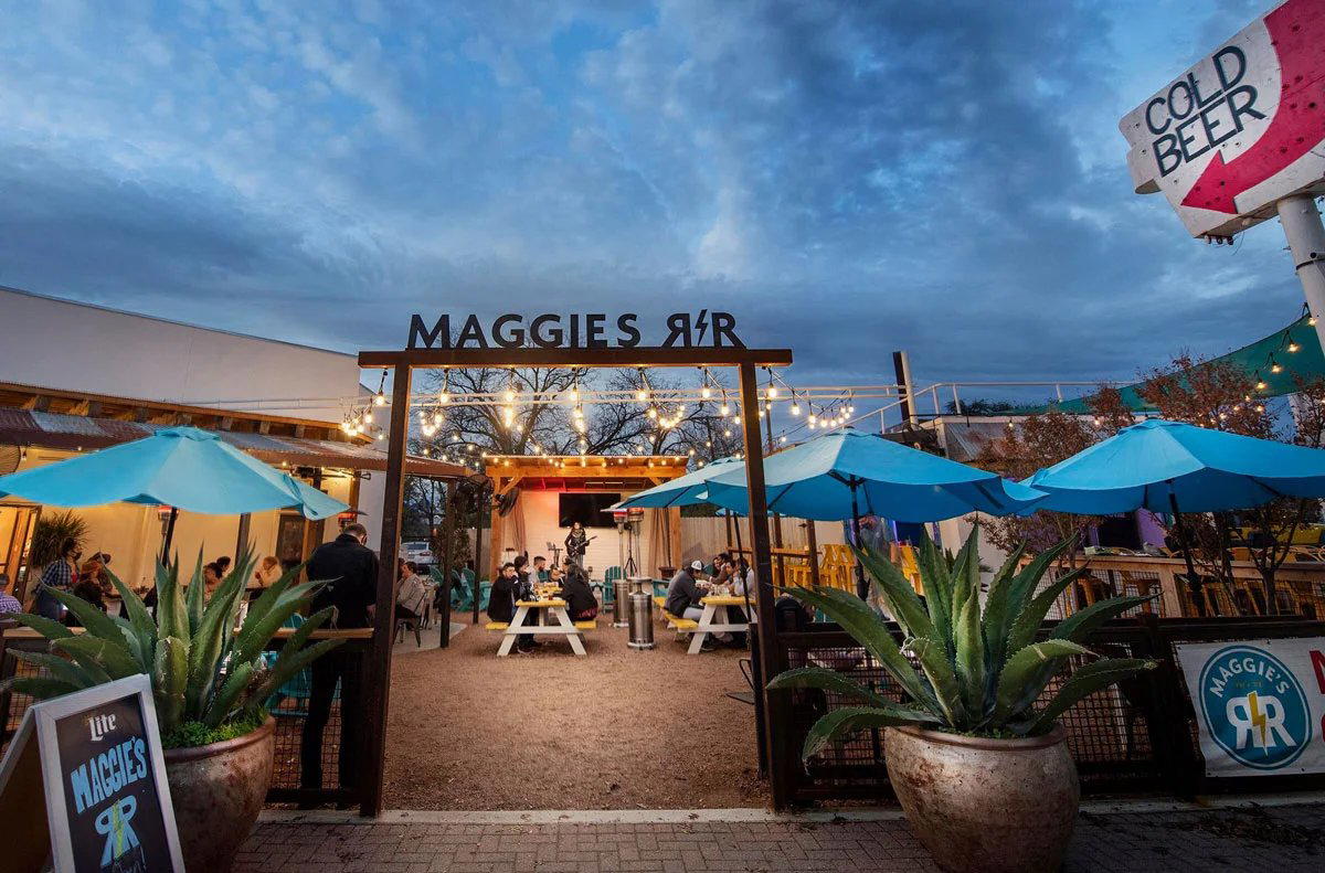 Maggie's RnR restaurant in Fort Worth, United States
