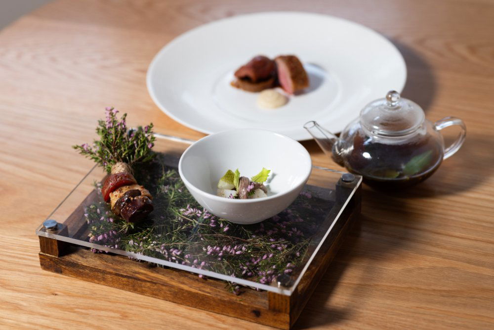 LI~LY by Aiden Byrne, Restaurant in Knutsford