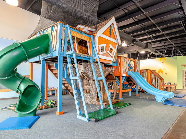 The Monkey’s Treehouse Play Space & Eatery, Brentwood, United States