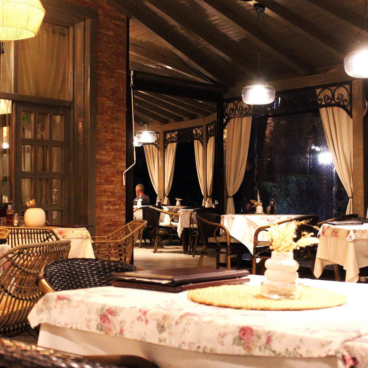 Restoran Dinčić restaurant in Veliko Gradiste