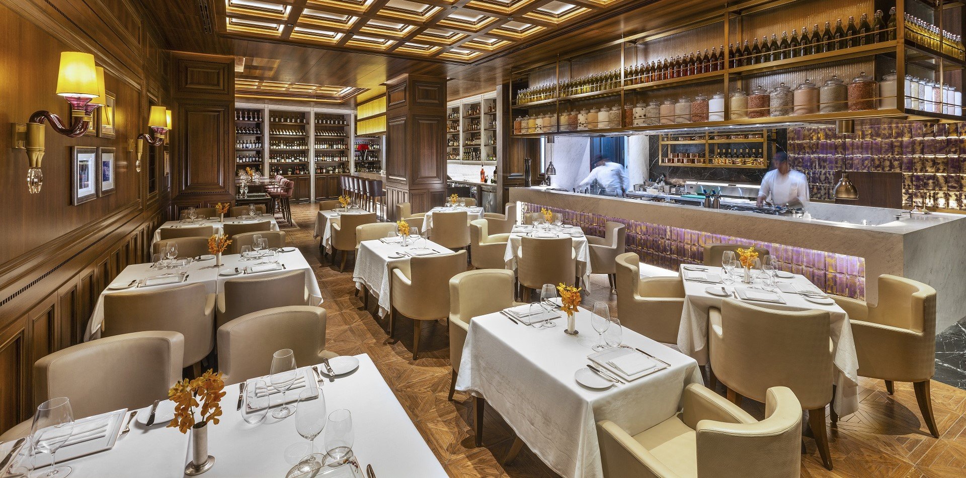 Le Cirque Delhi restaurant in Delhi, India