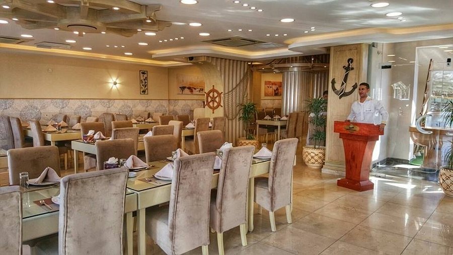 Captain's Restaurant