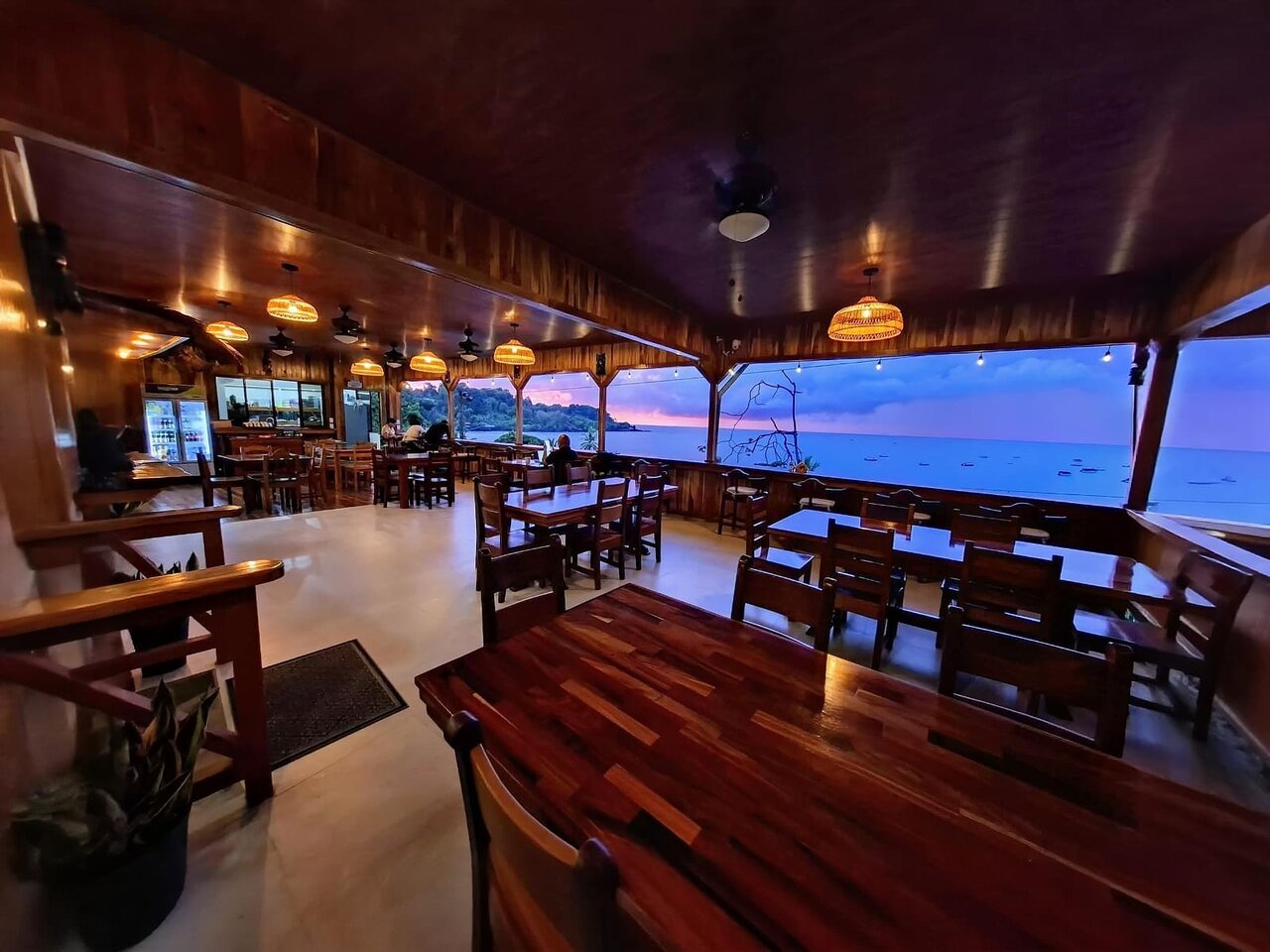 Drake Bay Restaurant