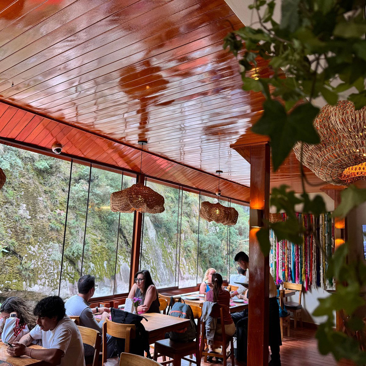Full House Peruvian cuisine &craft beer, Restaurant in Aguas Calientes