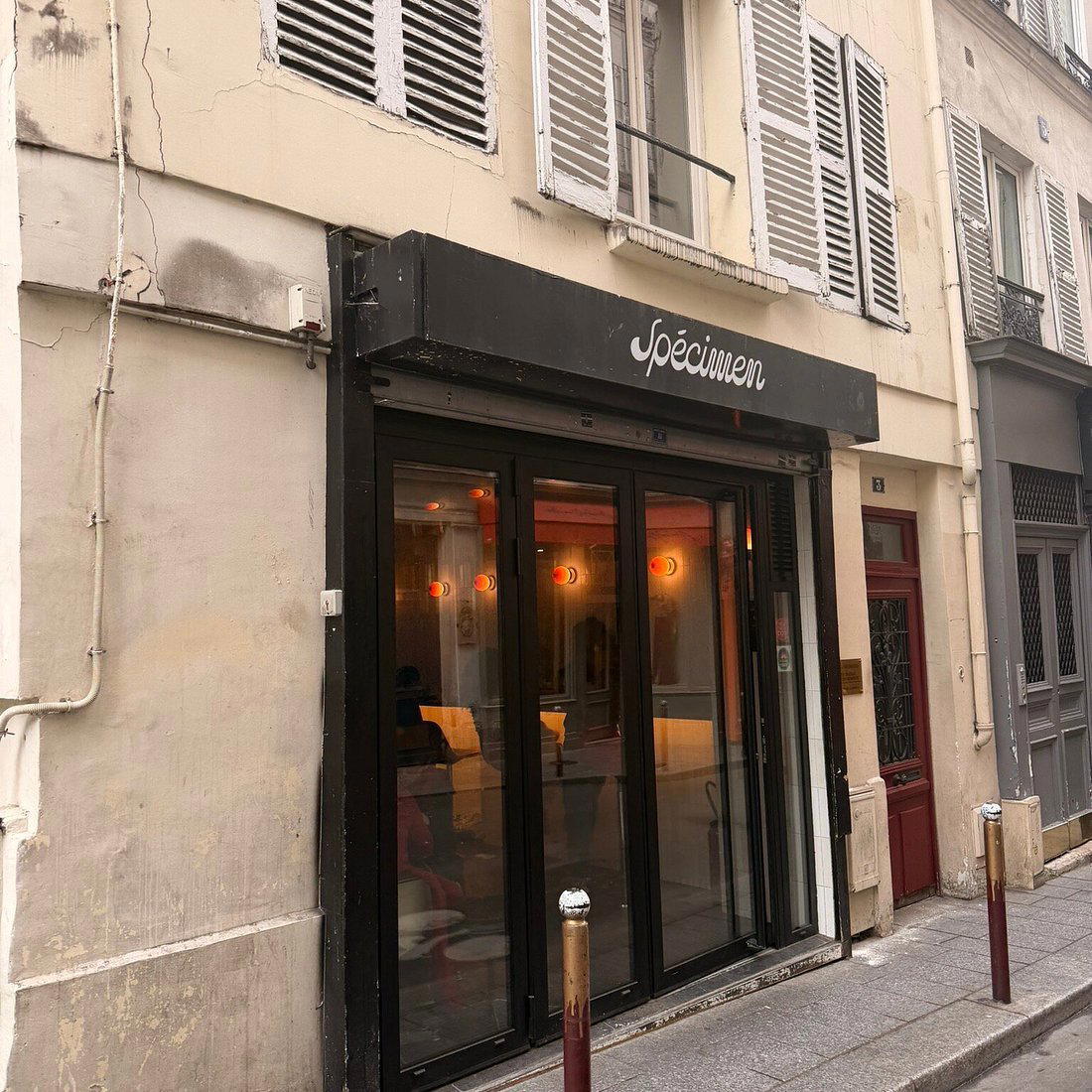 Specimen, Paris, France