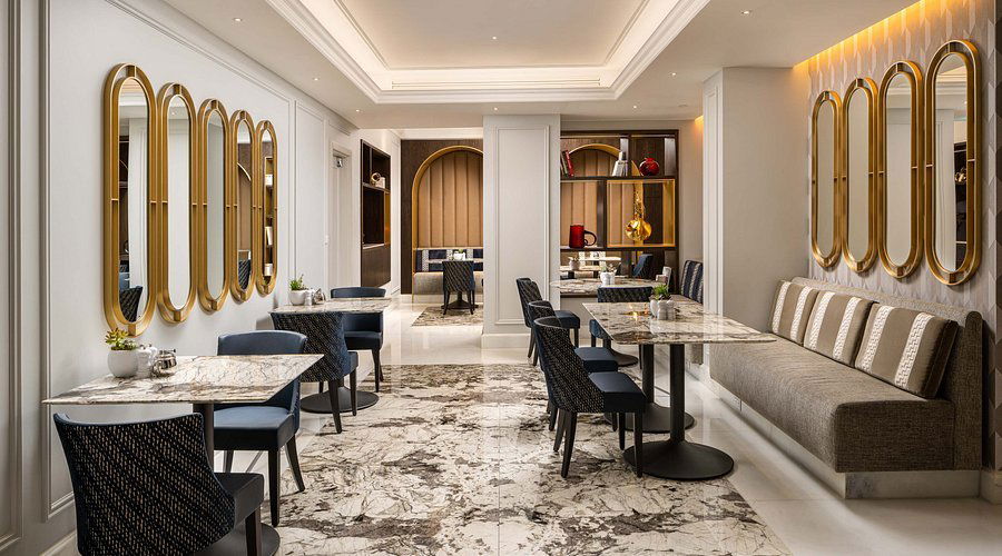 Café Athénée, Restaurant in Bucharest