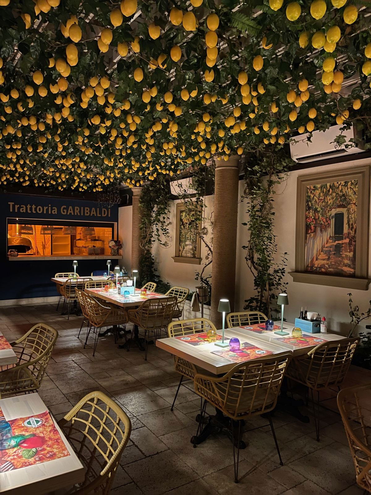Restaurant Trattoria Garibaldi - CAROL, Restaurant in Bucharest