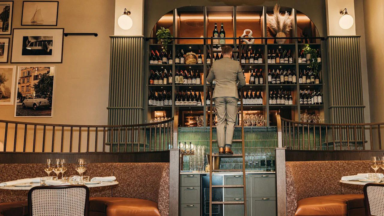 Hotel Fratelli - Vicino restaurant in Karlstad, Sweden