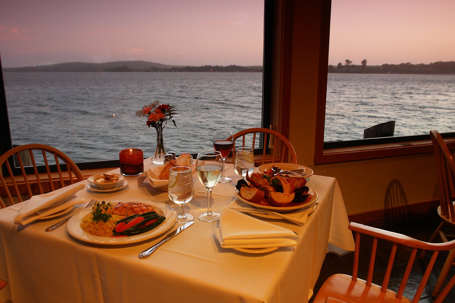 Tides Waterfront Dining