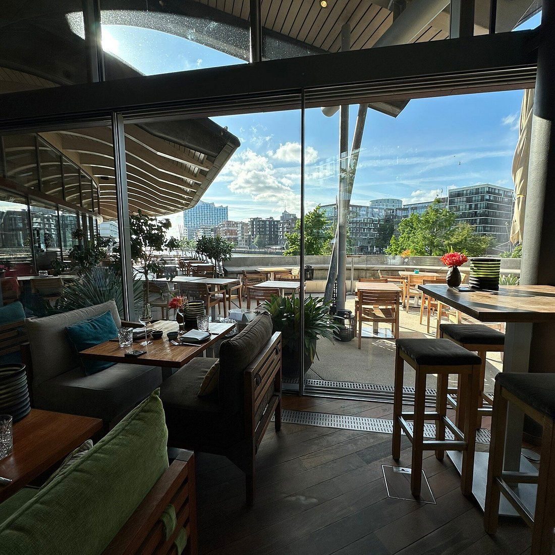 Coast by east, Restaurant in Hamburg