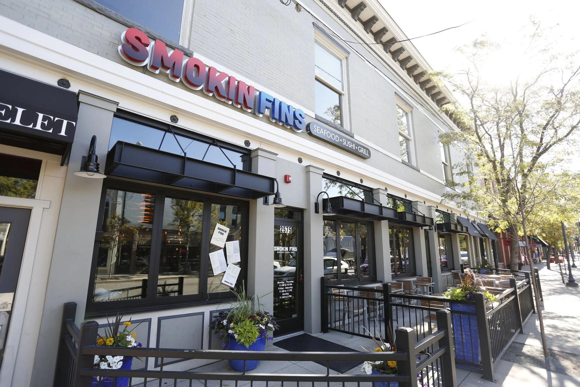 Smokin Fins - Littleton restaurant in Littleton, United States