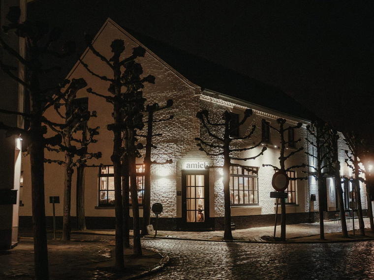Amici, Sint-Martens-Latem, Belgium
